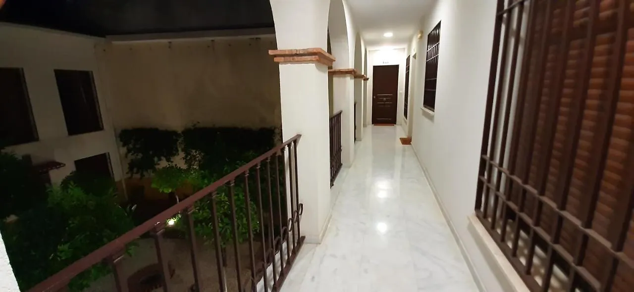 Appartamento Vive Cordoba Apartamento Centro Con Buhardilla 0*,